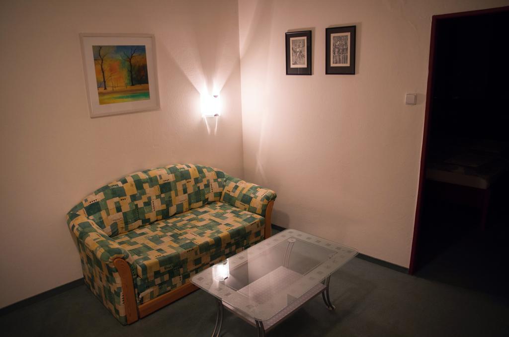 Hotel Bothe Povazska Bystrica Ruang foto