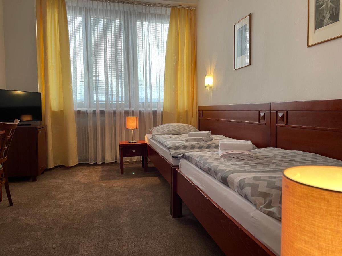 Hotel Bothe Povazska Bystrica Bagian luar foto