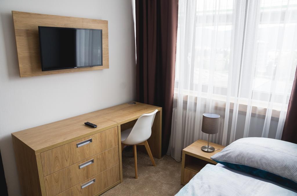 Hotel Bothe Povazska Bystrica Bagian luar foto