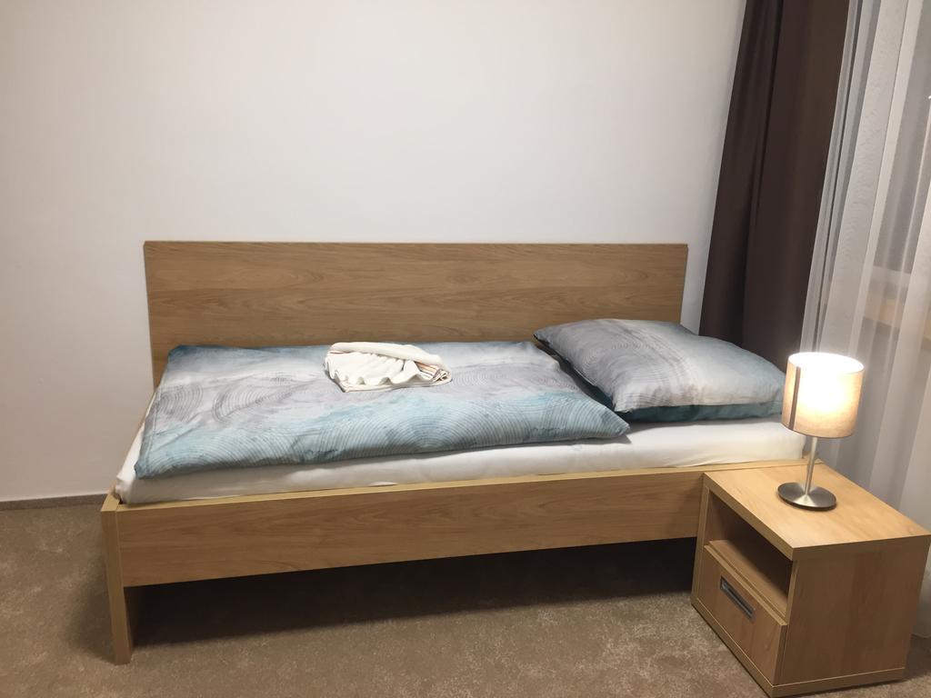 Hotel Bothe Povazska Bystrica Bagian luar foto