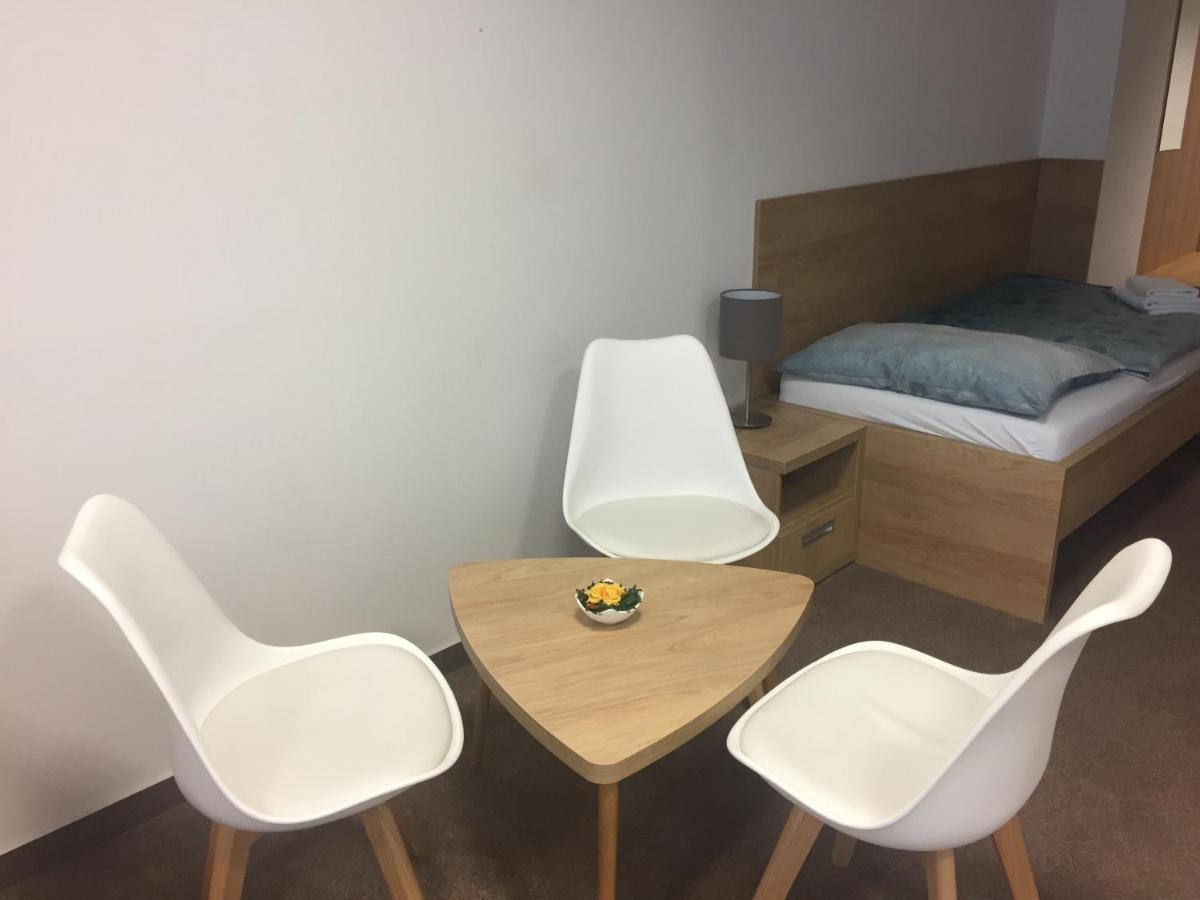 Hotel Bothe Povazska Bystrica Bagian luar foto